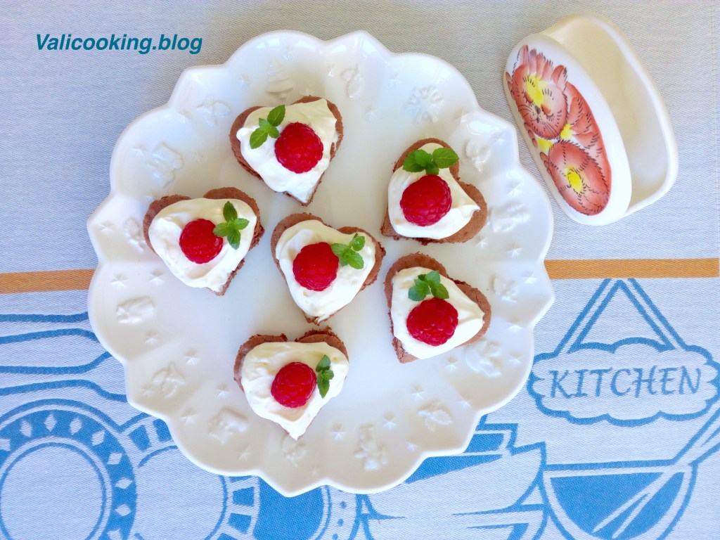 Raspberry Cocoa Mascarpone Cakes Recipe