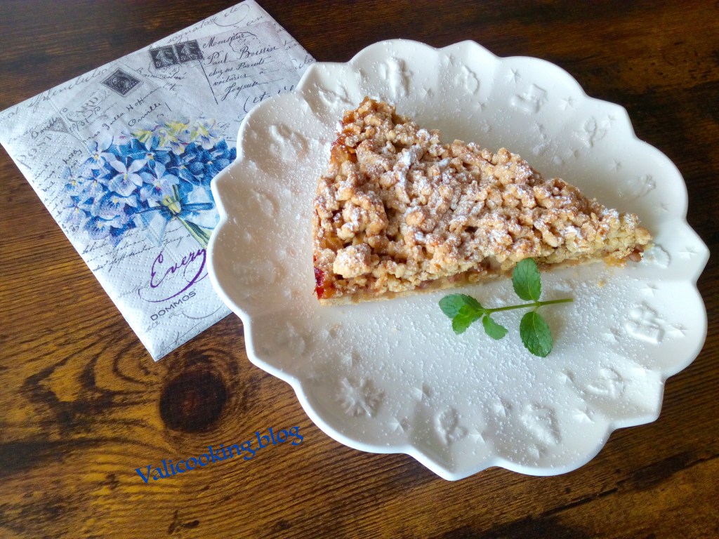 Crumble Apple Cake with Walnuts